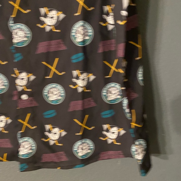 Anaheim Ducks XL button up short sleeve collared shirt. Limited edition - Picture 5 of 6